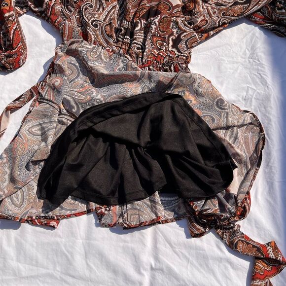 Flying Tomato Paisley Belted Long Sleeve Keyhole Mini Dress Size Medium New - Picture 9 of 12